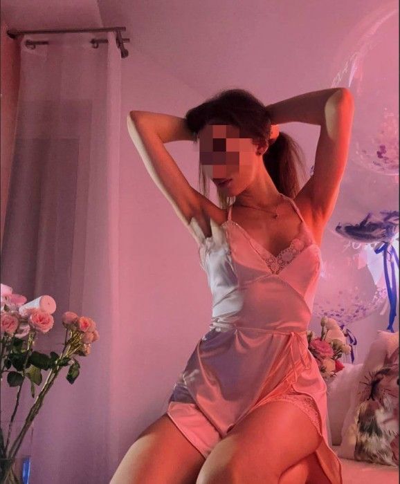 Индивидуалка Эля ТРК Семья Фотография 